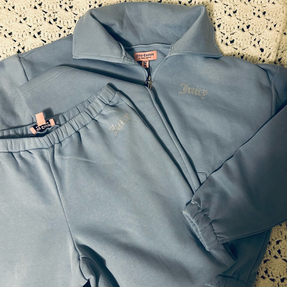 Juicy Couture Light Blue Velour Lounge Set